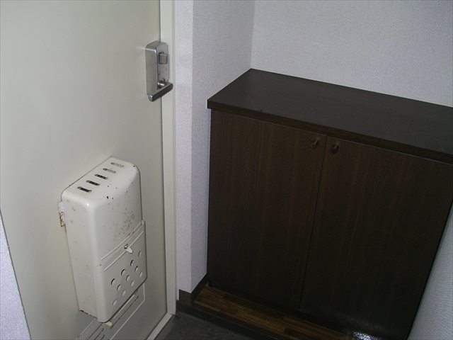 グリーンゲイブルズ桑野 玄関