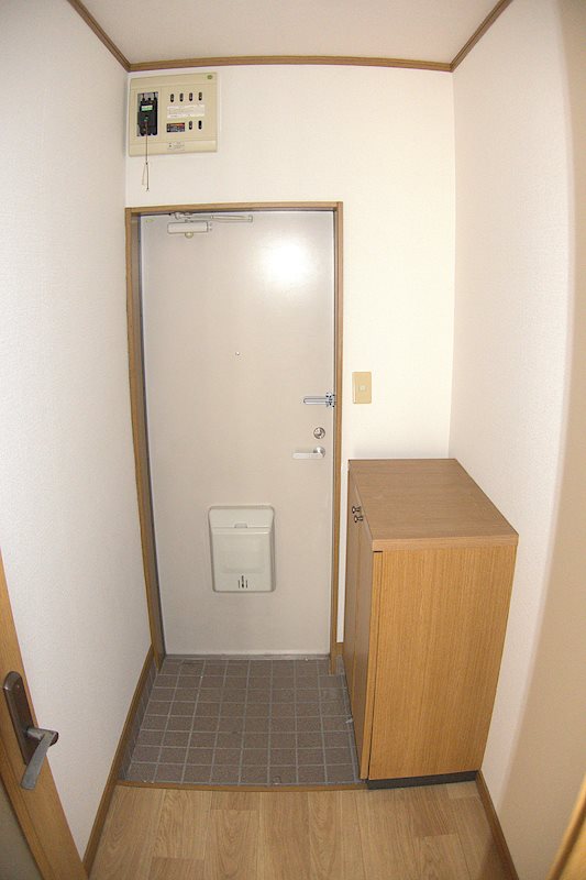 スマイル西出 玄関