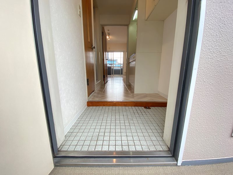 グレイス駅前 玄関
