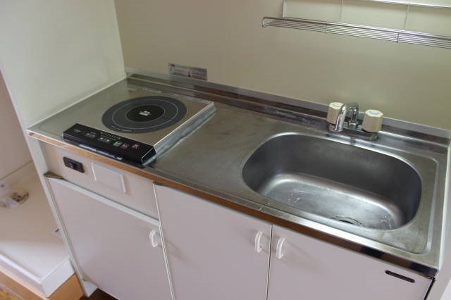 ポム・ド・ピン中央 キッチン