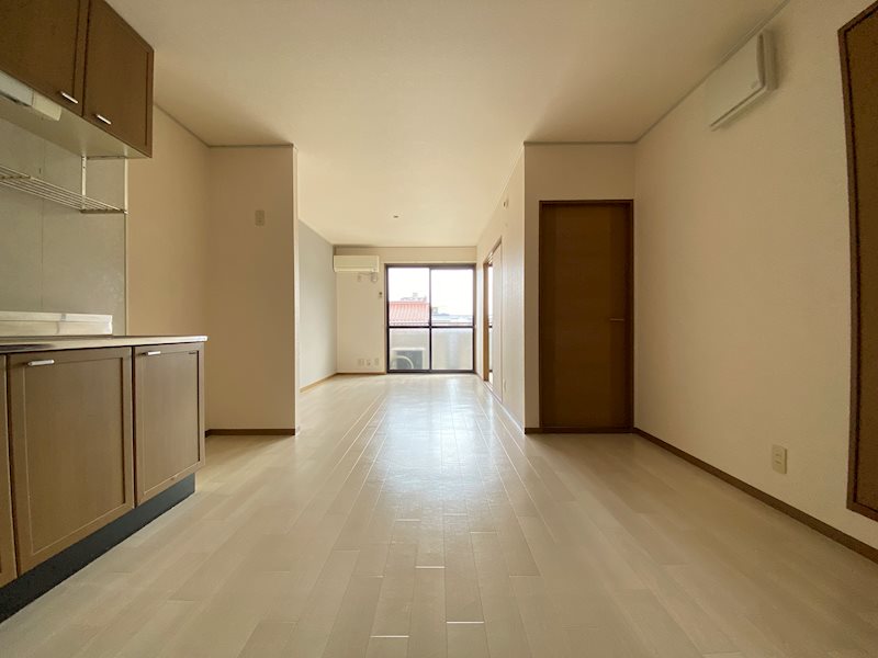 ディアコート八幡 リビング