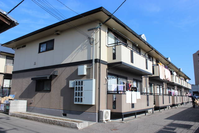 ルミエール倉本 外観