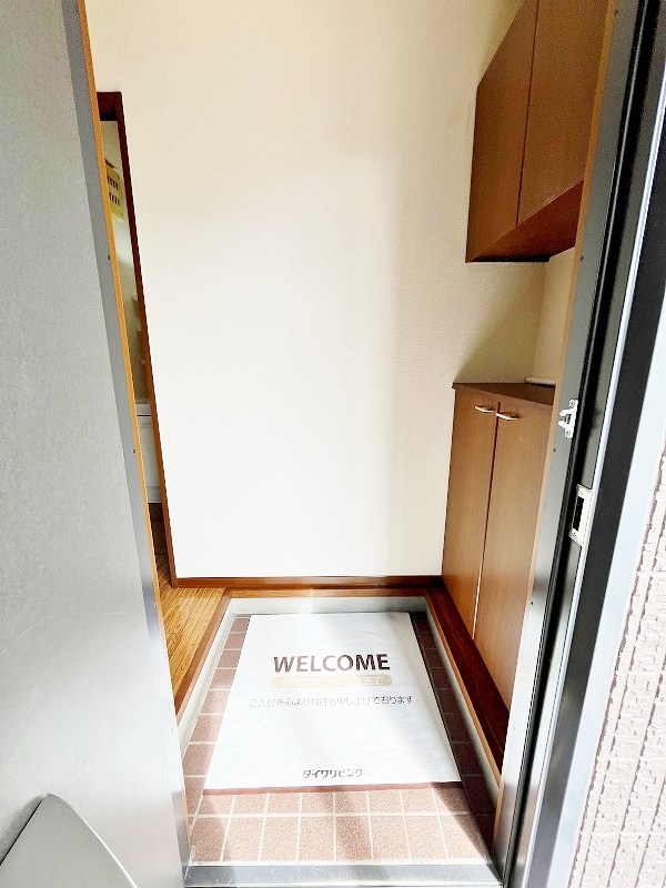 エヴァーグリーン紫の池　Ｂ棟　 玄関