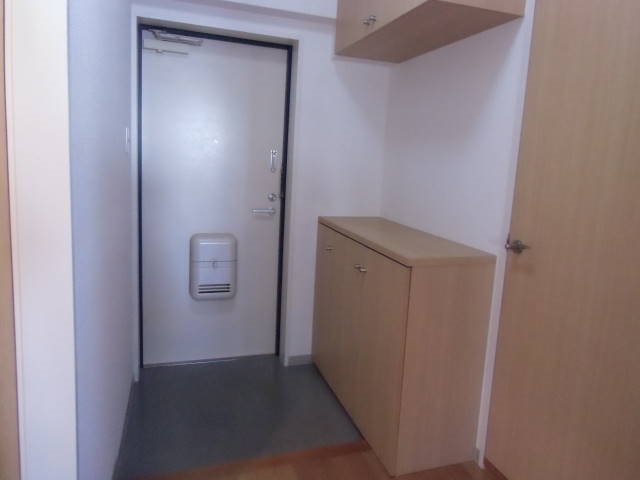 ムロヤビル 玄関