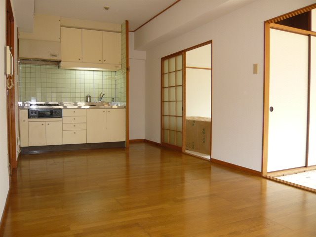 シャルム肥後 リビング