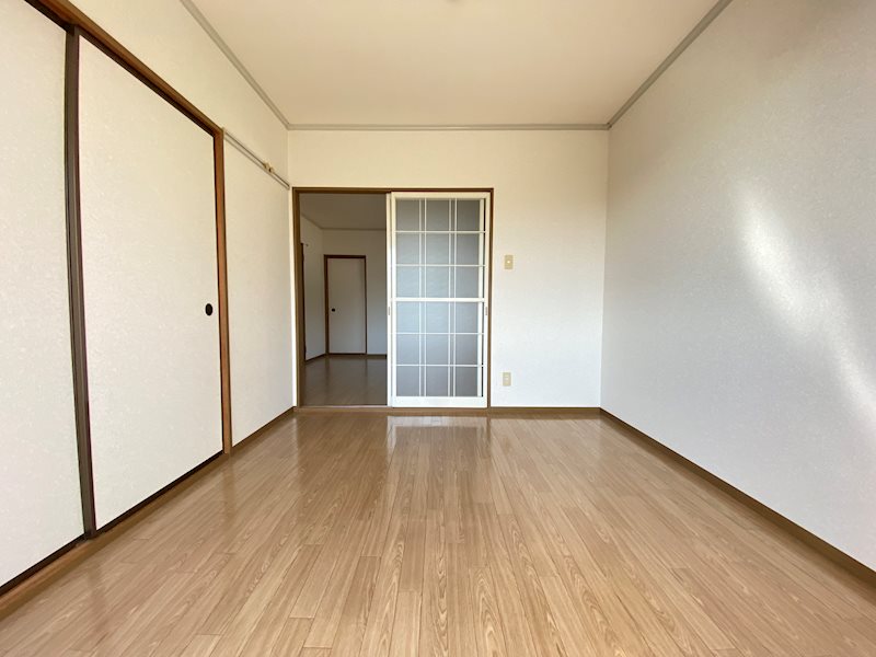 フローラル山根 ベッドルーム