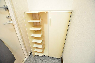 コモンシティ志井　Ｃ棟 玄関