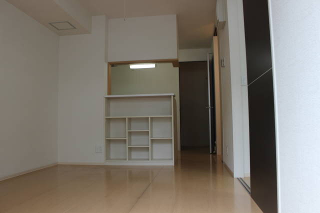 オレンジコート リビング