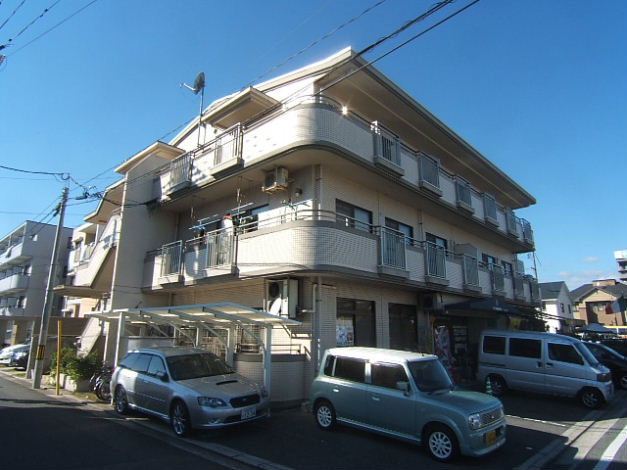 平稲ビル楽々園 外観