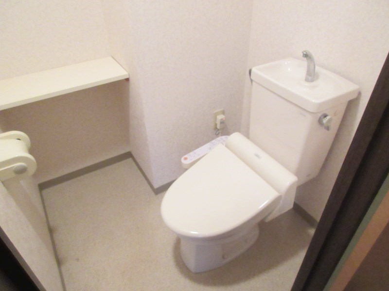 シャトー本町 トイレ