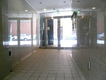 大阪府大阪市西区西本町１丁目 エントランス