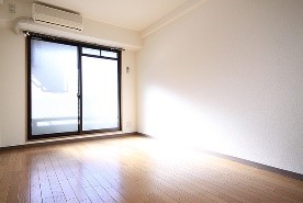 大阪府大阪市西区新町１丁目 リビング
