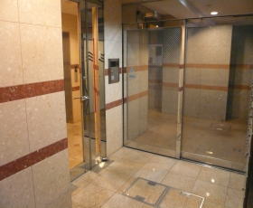 大阪府大阪市西区新町１丁目 エントランス