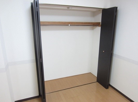 大阪府大阪市中央区鎗屋町２丁目 収納