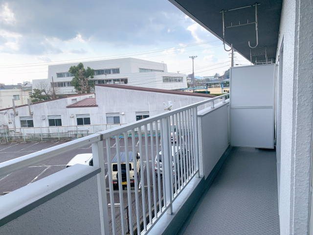 TSビル ベランダ