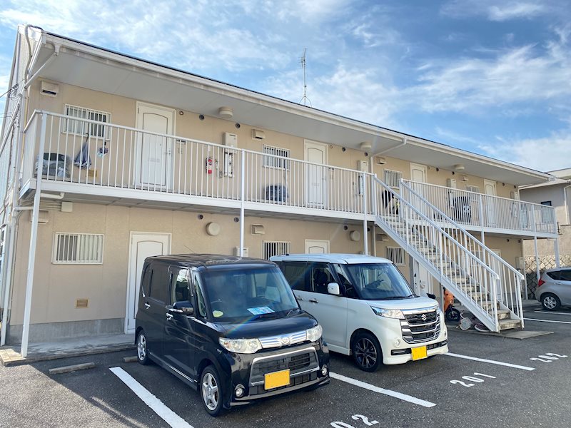 ピュアハウス皆賀 202号室 外観