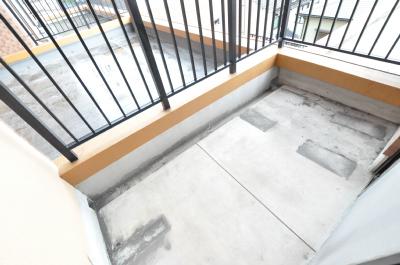 Ｋ－Ｔ・Ｍ・Ｊビル（KTMJ/ケーティエムジェイビル） ベランダ