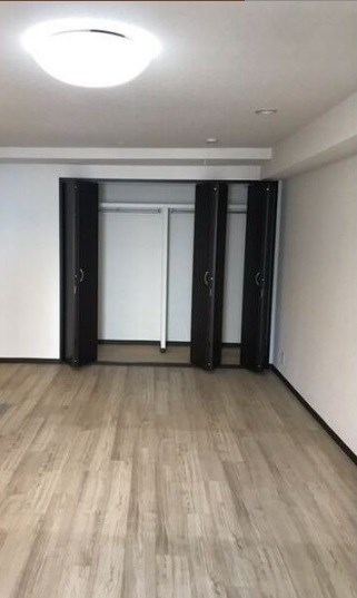大阪府大阪市西区西本町１丁目 収納