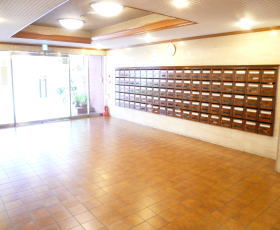 大阪府大阪市西区西本町１丁目 玄関