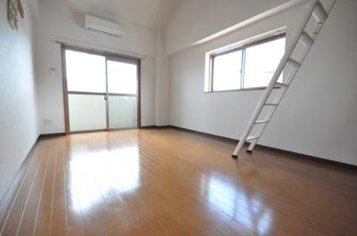 リファレンス門司駅前 リビング