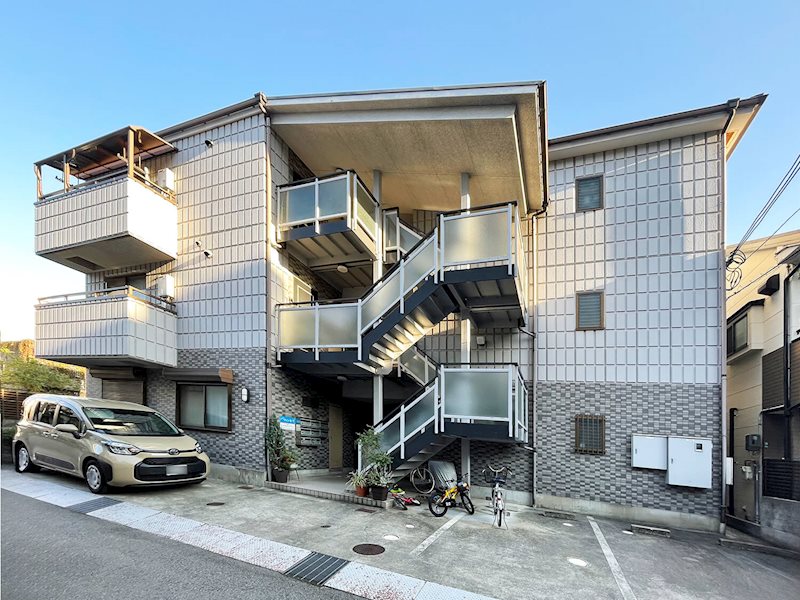 ウィンS・T 203号室 外観