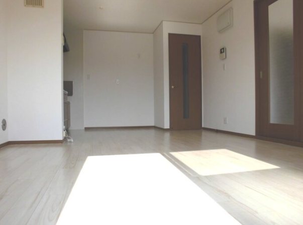 エメラルドシャトー リビング