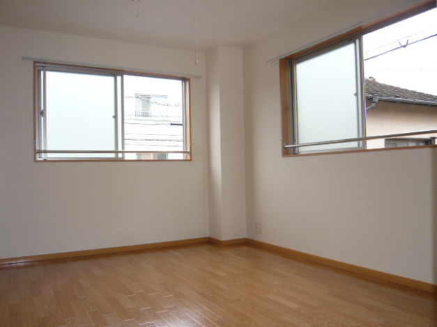 ラージウエスト リビング