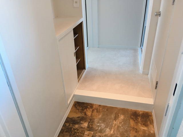 第三高木ビル 玄関