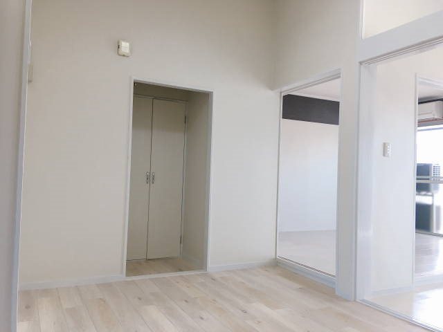 第三高木ビル リビング