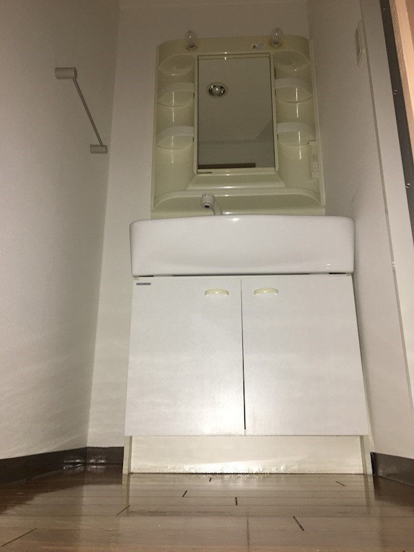 愛知県名古屋市千種区向陽町３丁目 洗面所