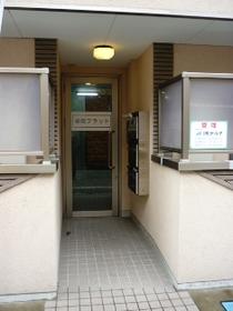 東京都練馬区栄町１９－８ エントランス