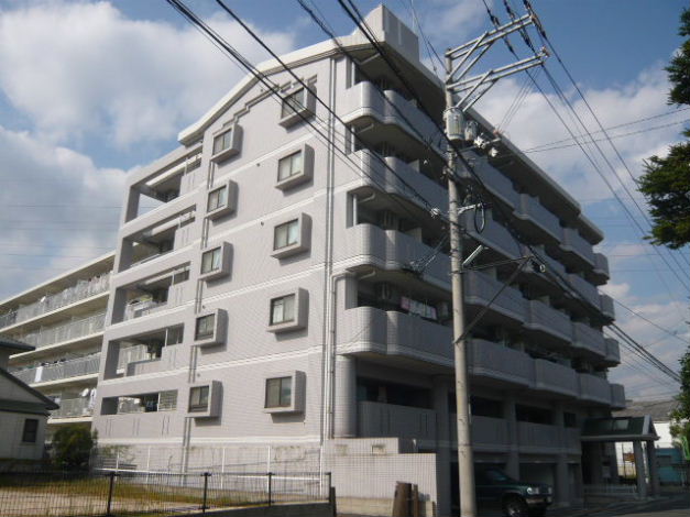 ピープルタウン八幡 402号室 外観