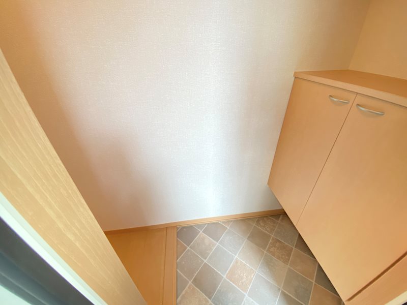 アドミラブール　A棟 玄関