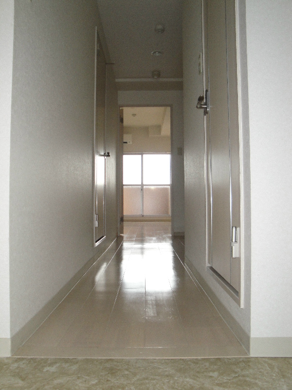 Glenpark Imaike Minami 玄関