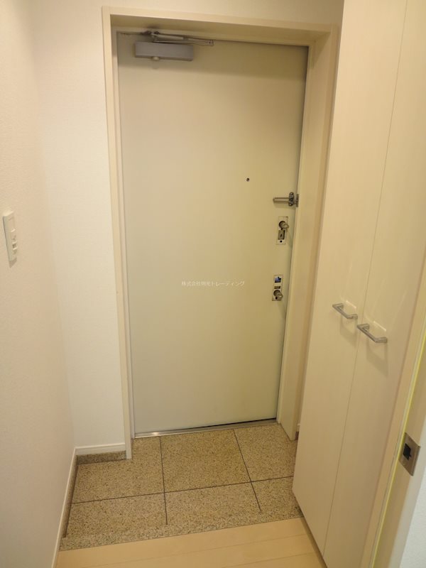 FUTIVAL上石神井駅前通り 玄関