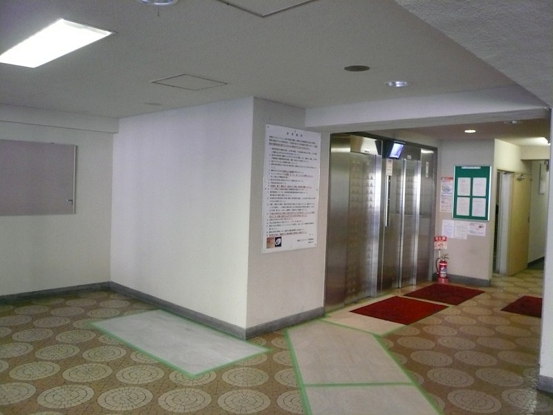 南堀江スカイハイツ ロビー