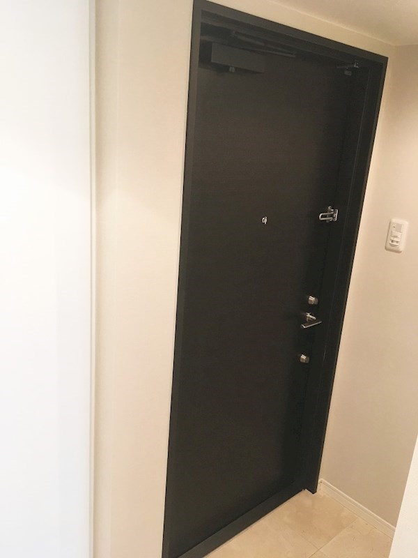 エスティメゾン赤羽 玄関