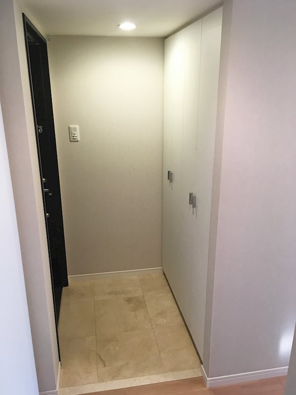 エスティメゾン赤羽 玄関