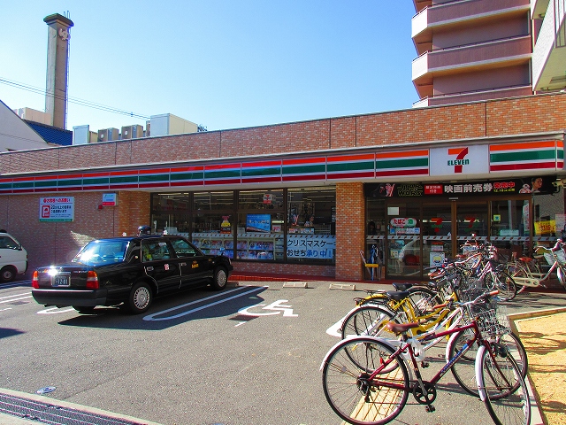 スカイハイツ中加賀屋 コンビニ