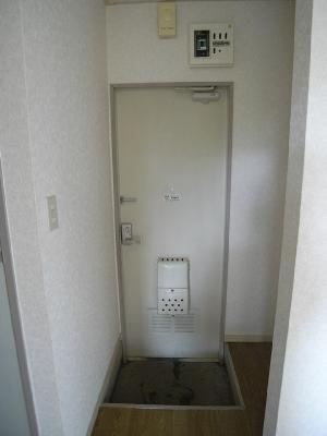 コーポラス松本 玄関