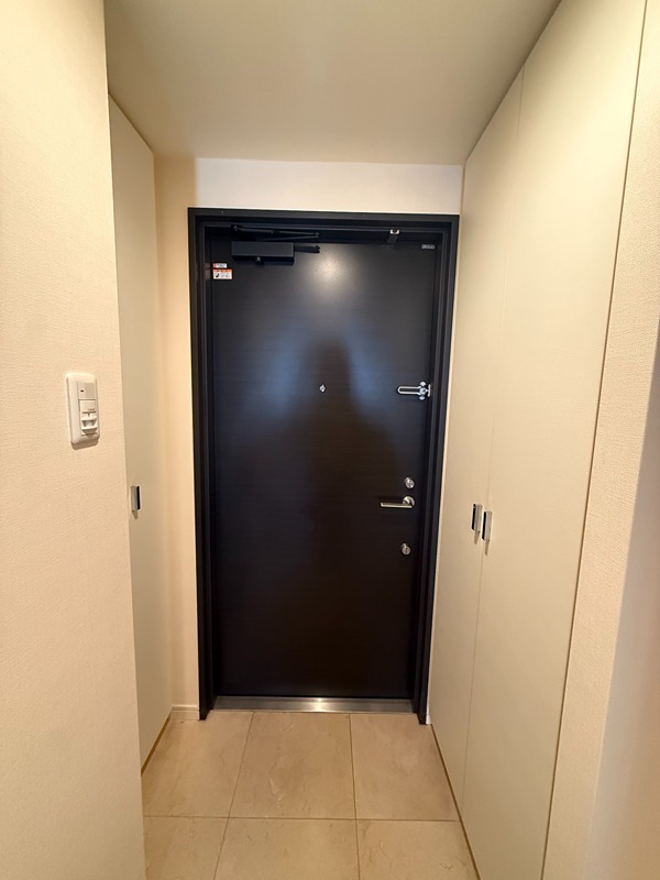 エスティメゾン代沢 玄関