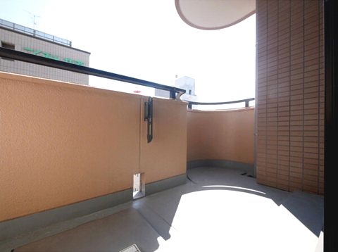 エクセルシオール金山 ベランダ