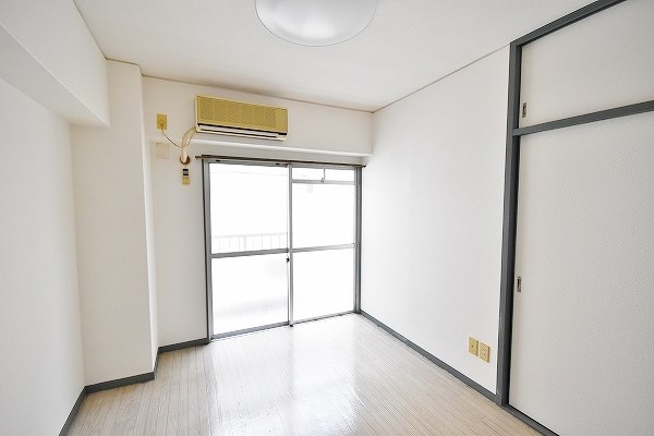 原ビル リビング