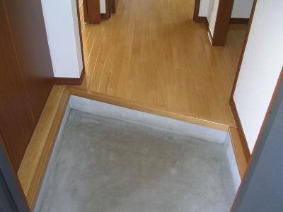 メゾン鳥見台 玄関