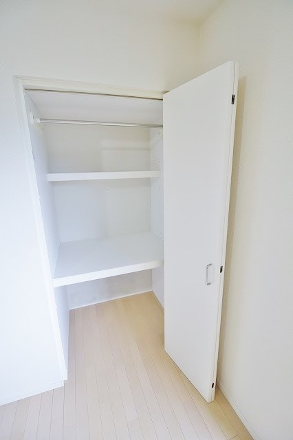 カーサ中加賀屋 収納