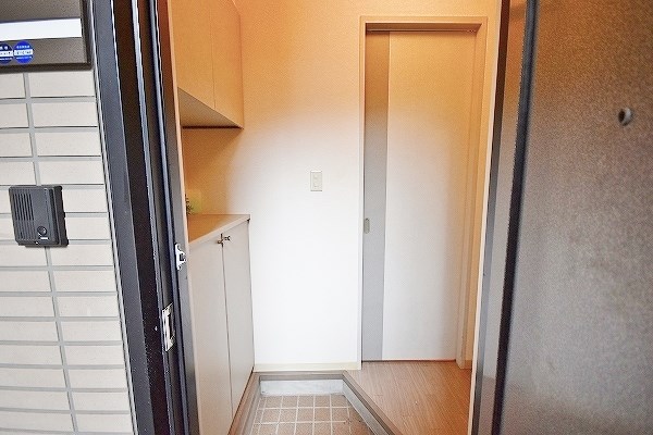 プリムヴェールパルク　Ｅ棟 玄関