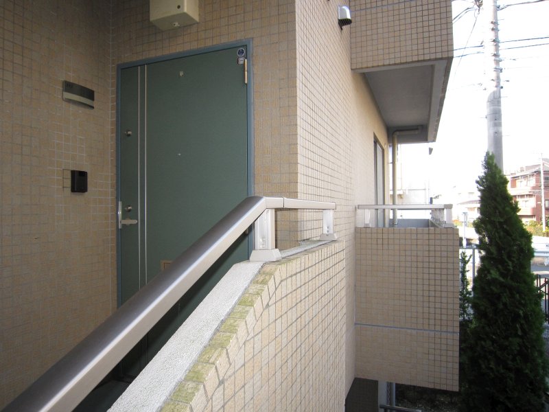 イル・アンビエンテ 玄関