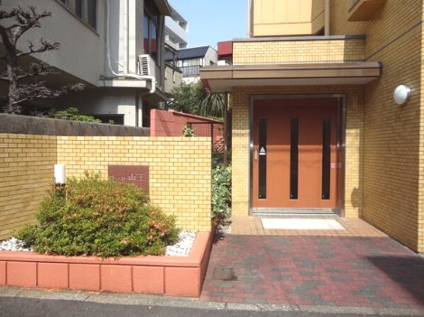トラスト山王 エントランス