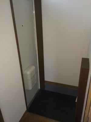 二葉ハイム 玄関