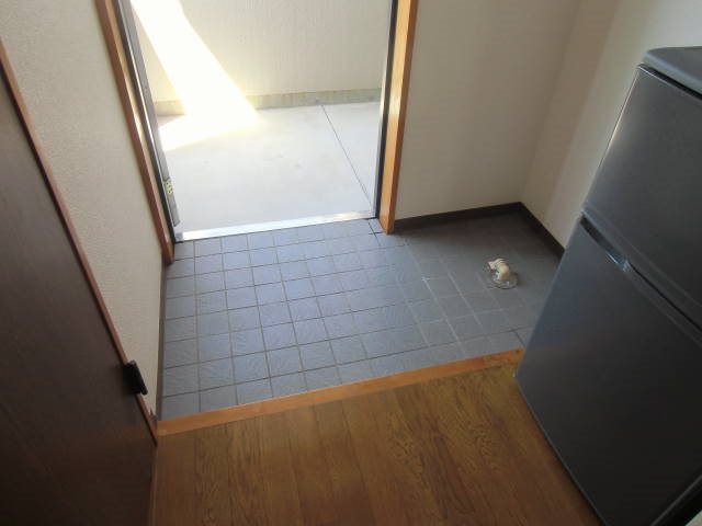 フォレスト中央 玄関